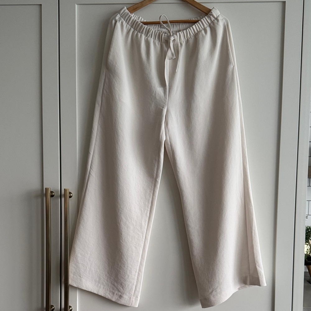 Aritzia Wilfred Lodge pant in Birch crepette